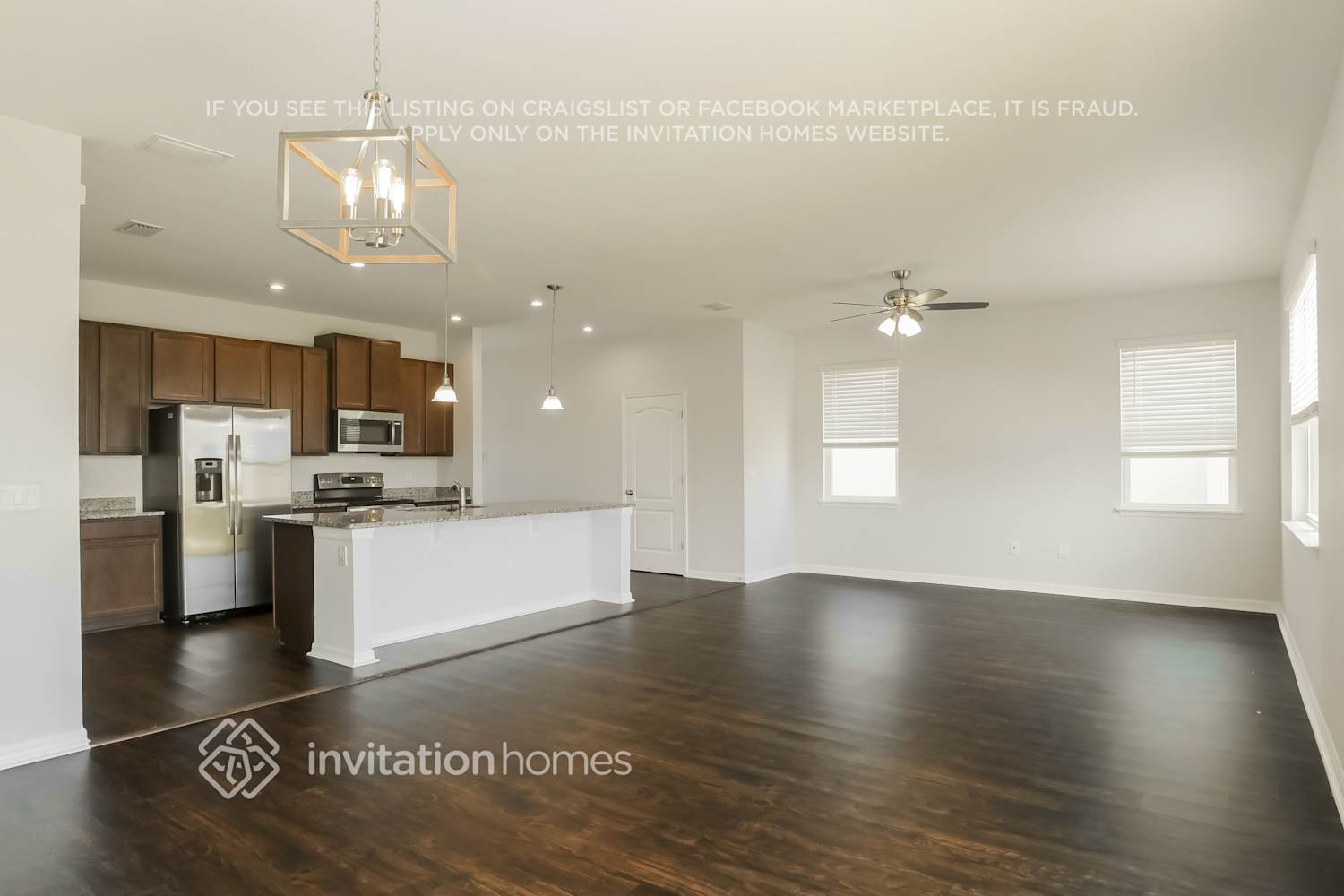 Building Photo - 10479 Hawks Landing Dr