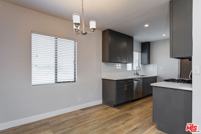 Building Photo - 2841 Redondo Blvd