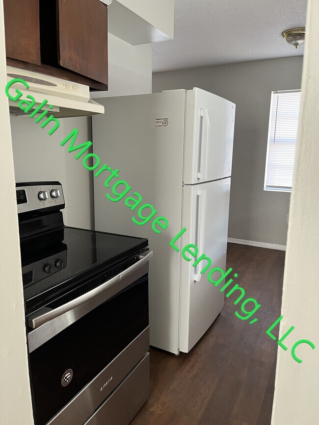 Building Photo - 102 Lucian Cir