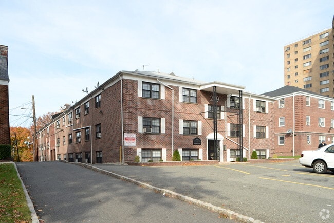 Building Photo - 249 Prospect Street 2013, LLC