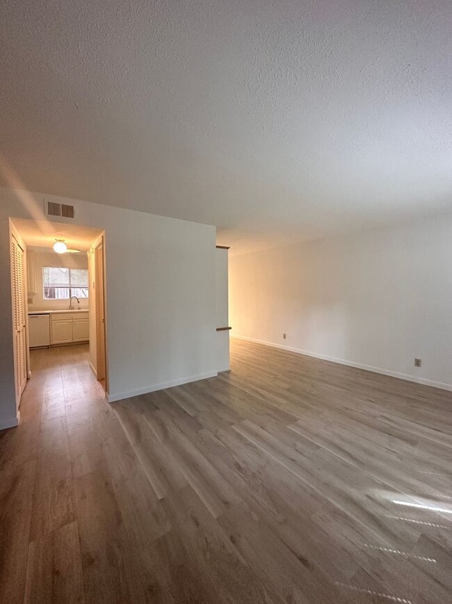 Building Photo - Unit with updated flooring!
