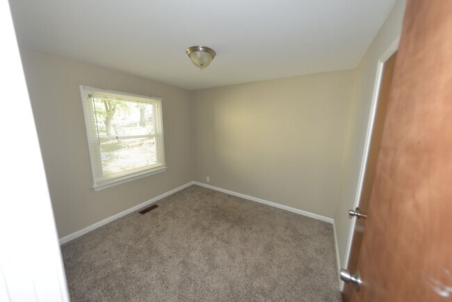 Building Photo - 1237 Kilgore Dr