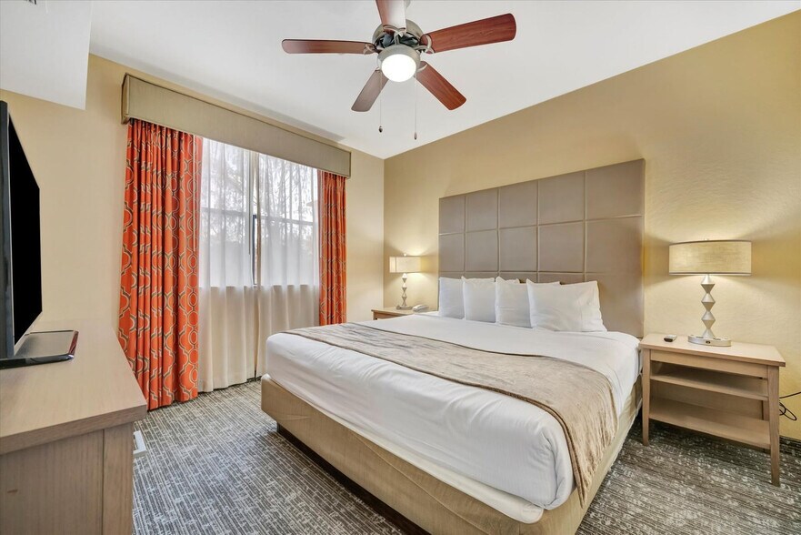 Building Photo - 12539 Floridays Resort Dr