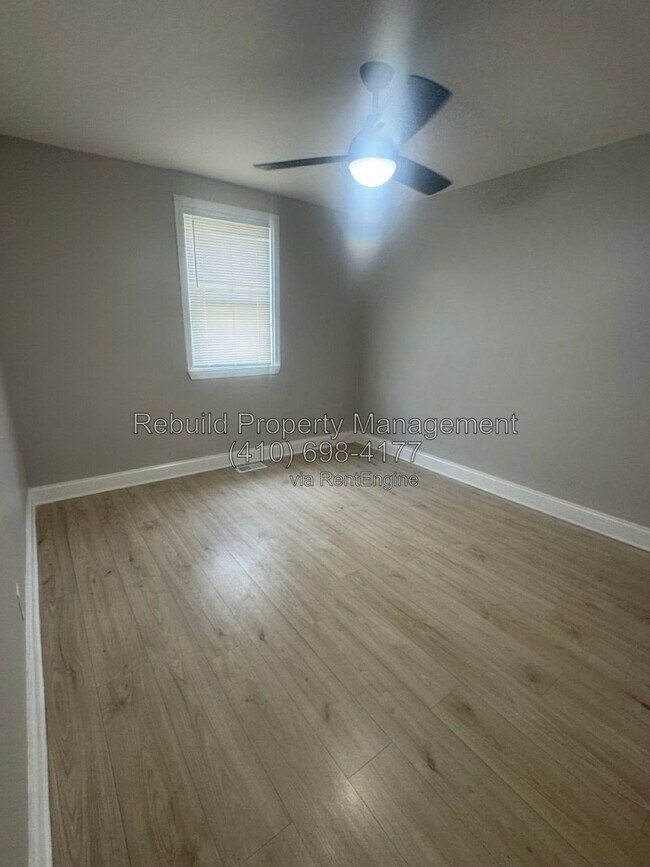 Building Photo - 2841 Oakford Ave