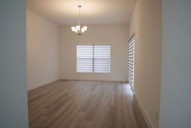 Building Photo - 3168 Whisper Wind Dr