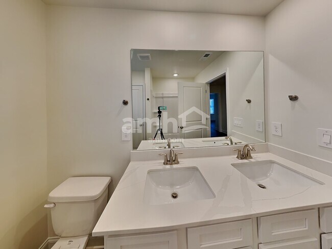 Building Photo - 3535 Shane Hill Rd SW