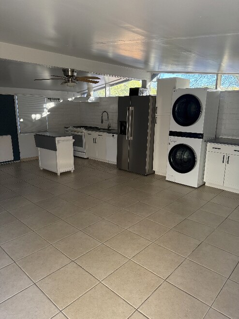 Building Photo - 4240 N 4th Ave