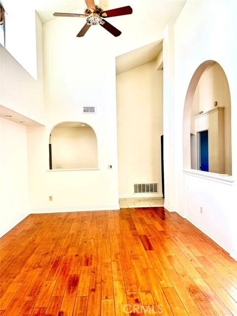 Building Photo - 9513 Sunflower St