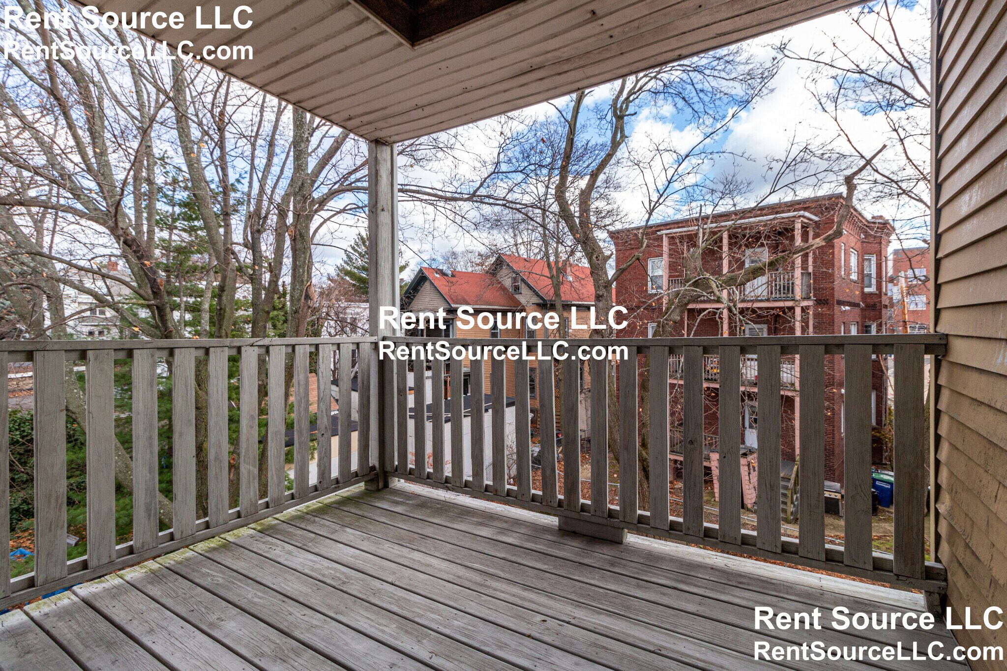 Building Photo - 97 Elm St