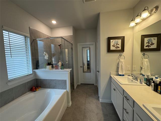 Building Photo - 4100 Smokey Hill Ct