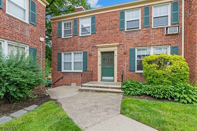 Building Photo - 176 Millburn Ave