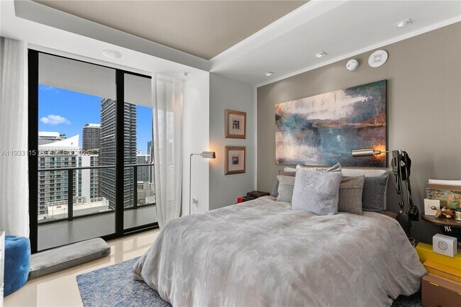 Building Photo - 1300 S Miami Ave