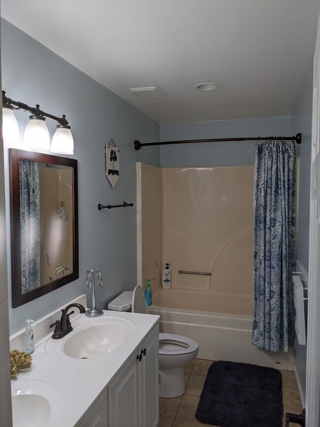 Building Photo - Blue Heron Bay Home Available Now!