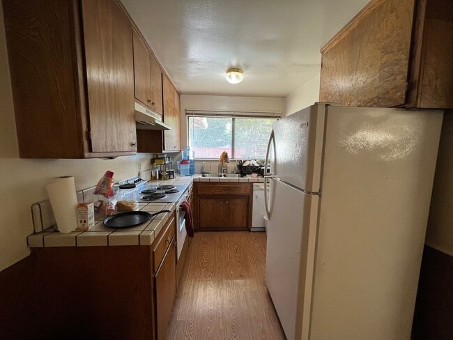 Building Photo - 651 Belladonna Ct