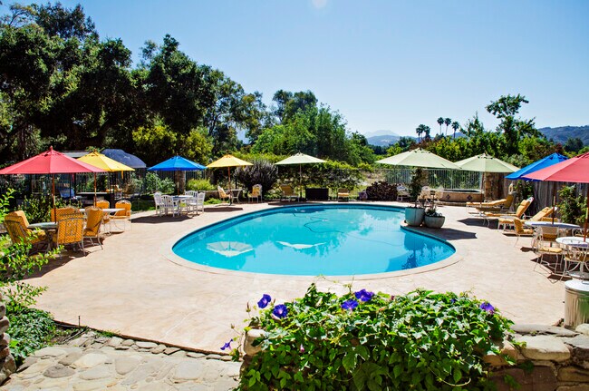 Building Photo - 1484 E Ojai Ave