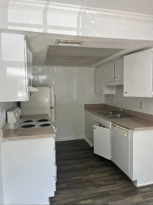 Building Photo - 3215 Baird Ave