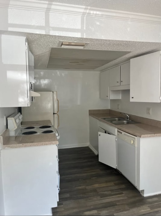 Building Photo - 3215 Baird Ave