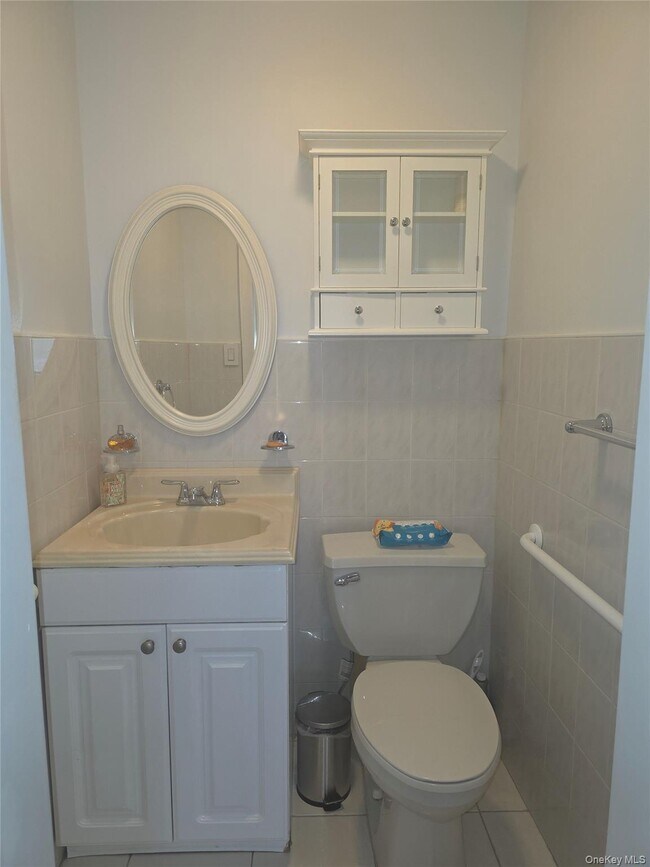 Building Photo - 42-20 Kissena Blvd