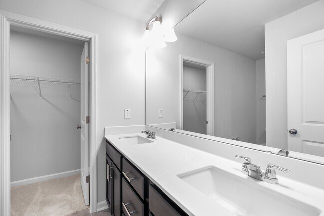 Building Photo - 3031 Castle Loch Ln