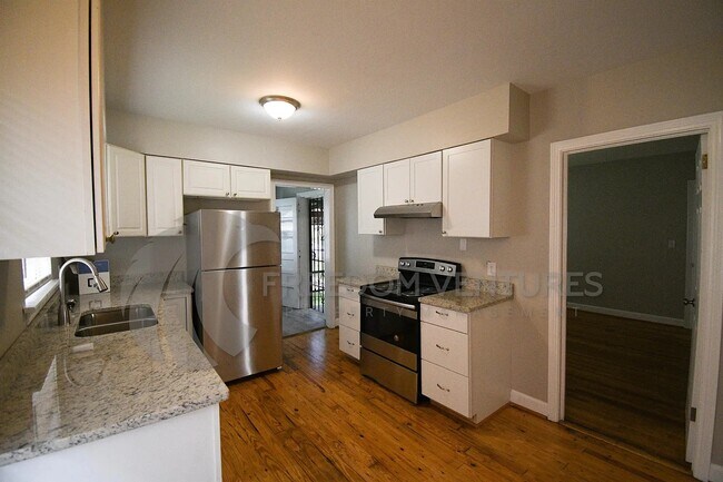 Building Photo - 8513 4th Ave S