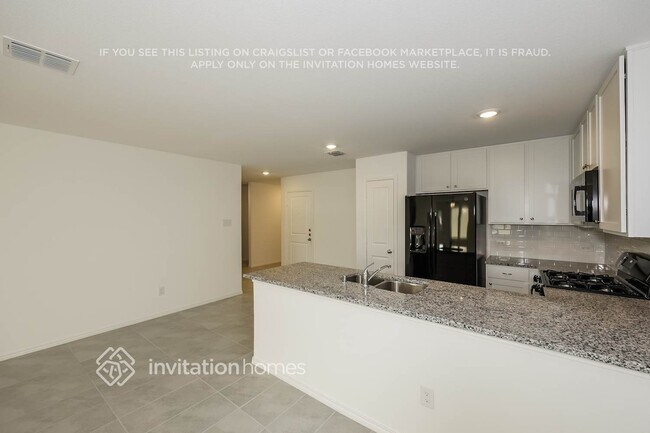 Building Photo - 2307 Ava Dr