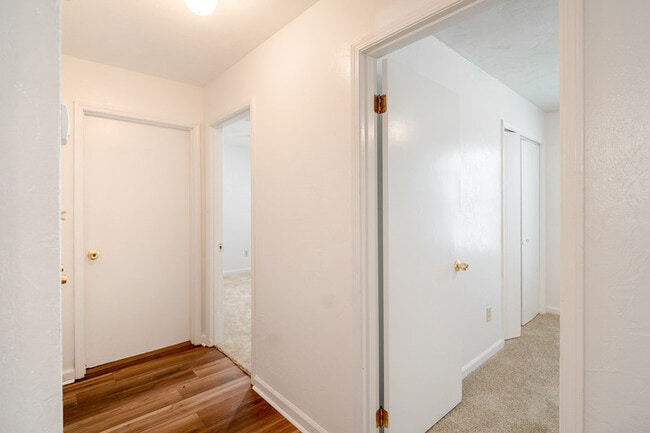 Building Photo - 1818 Sylvan Ct