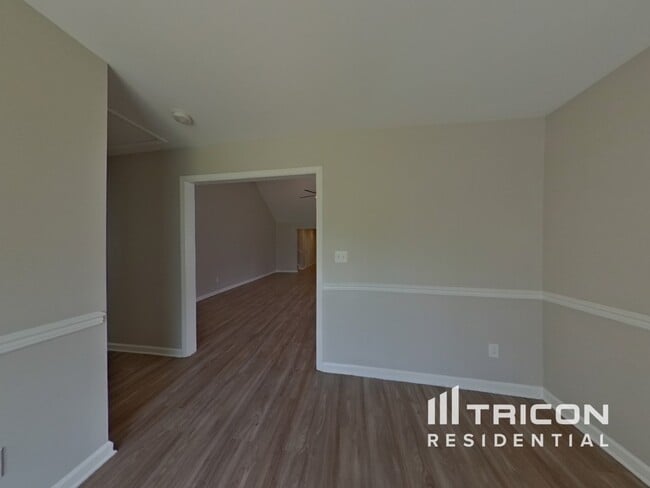 Building Photo - 4514 New House Dr