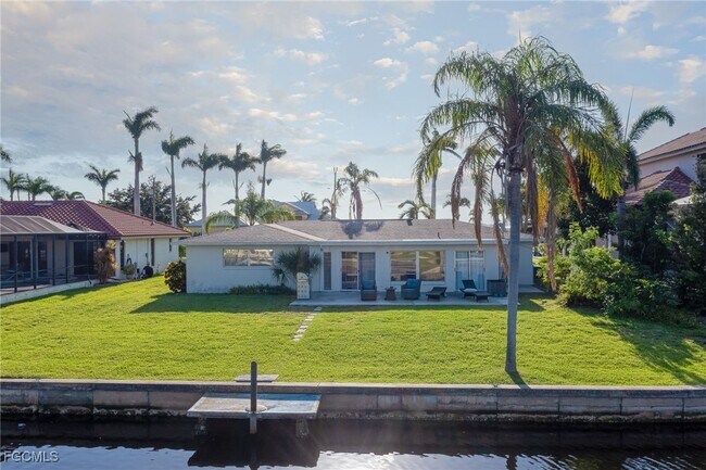 Building Photo - 5638 Riverside Dr