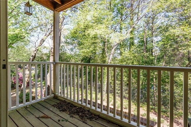 Building Photo - 3005 Seven Pines Ln
