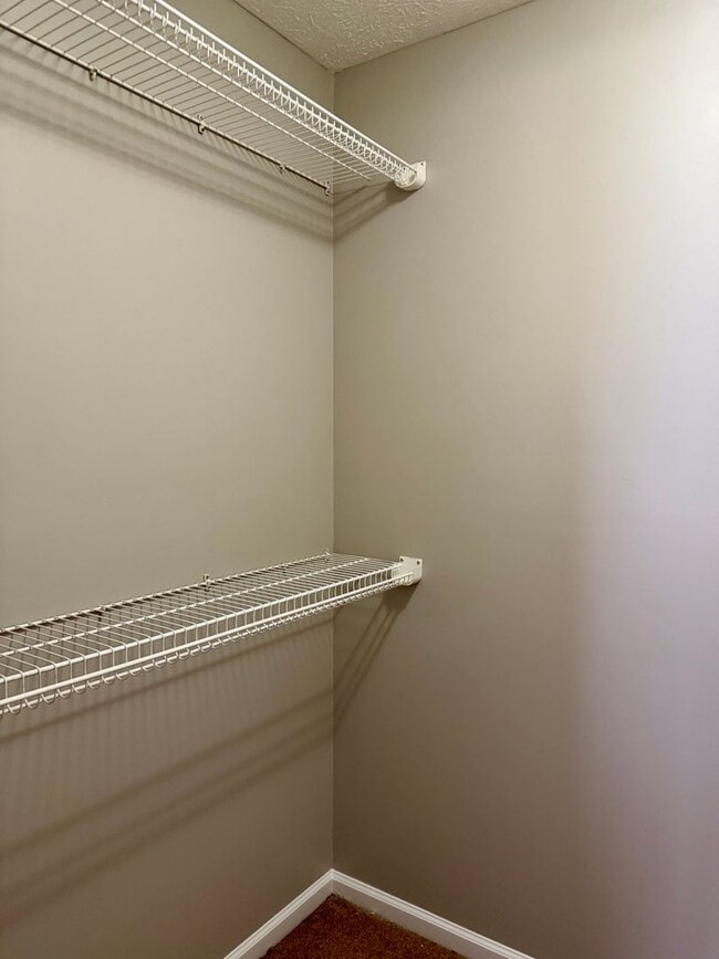 Building Photo - 00503