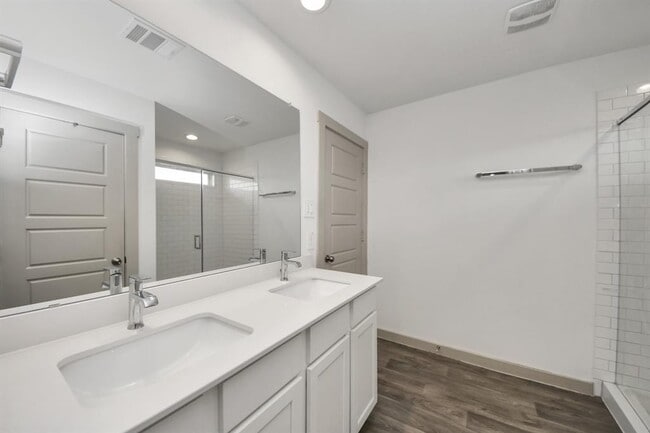 Building Photo - 7706 Caspian Rnch Dr