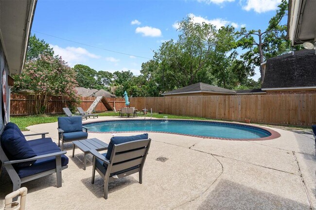 Building Photo - 5614 Bough Ct
