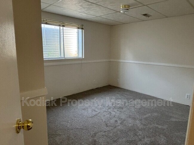 Building Photo - 9694 S Stonehaven St