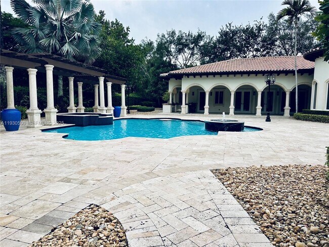 Building Photo - 6180 SW 132nd St