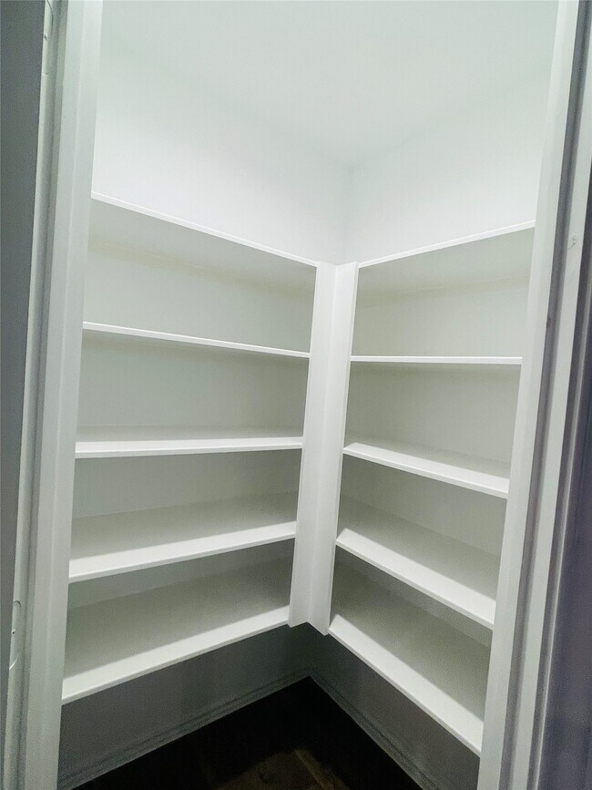 Building Photo - 5146 Bay Mdws Ln