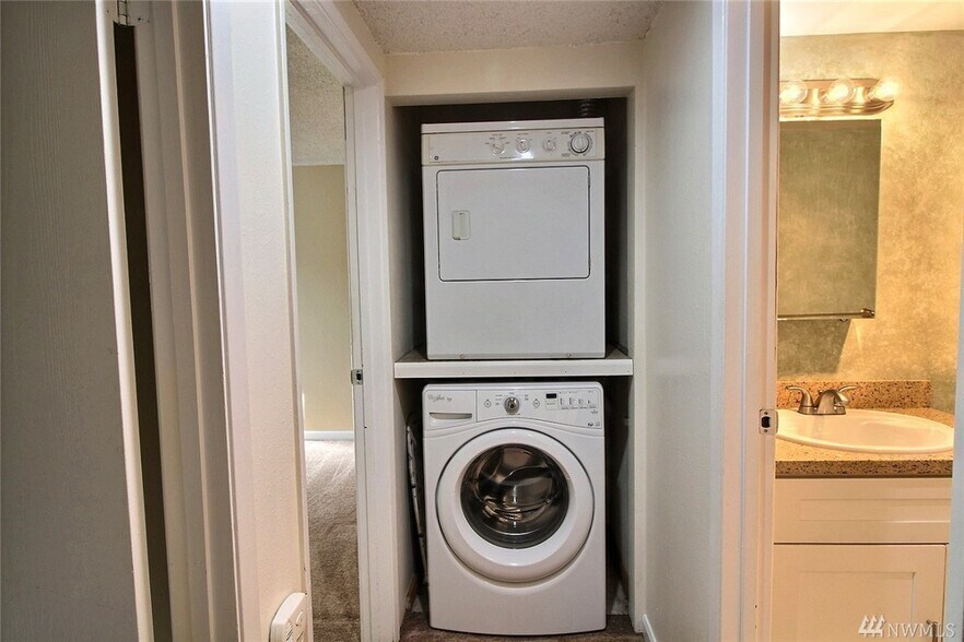 Building Photo - 17534 151st Ave SE