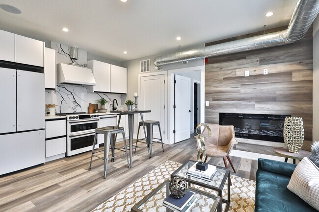 Building Photo - 1612 Cambridge St