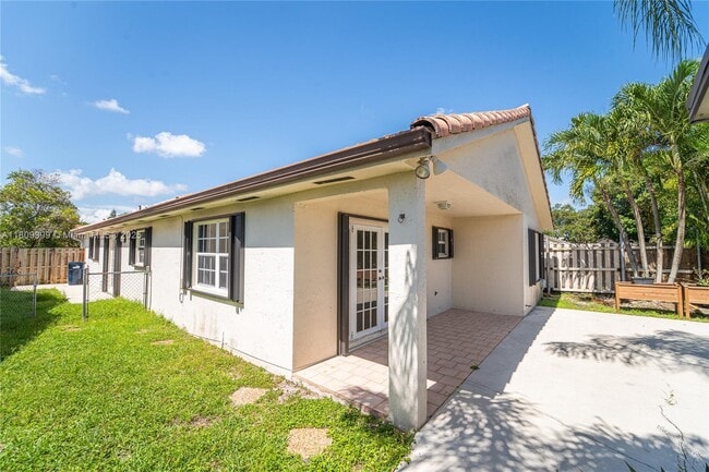 Building Photo - 14421 SW 114th St