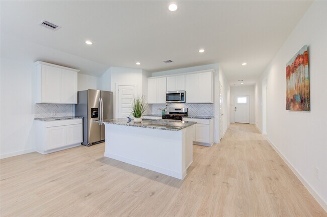 Building Photo - 2808 Misty Elm Ln