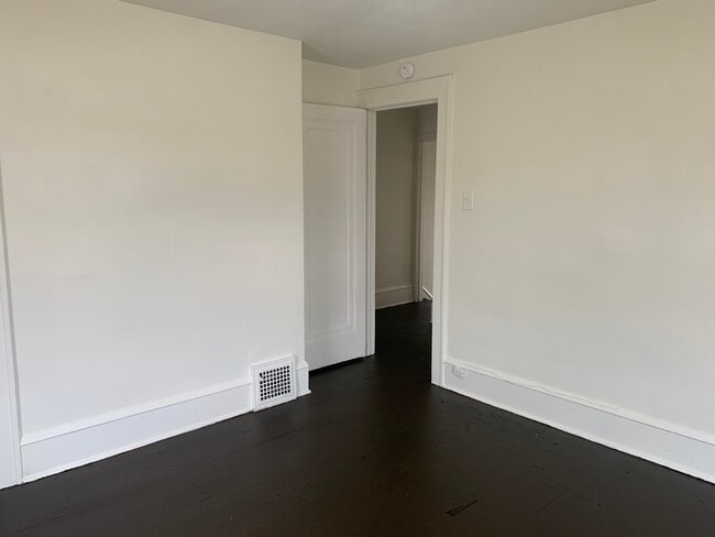 Building Photo - 1005-1013 13th St NE