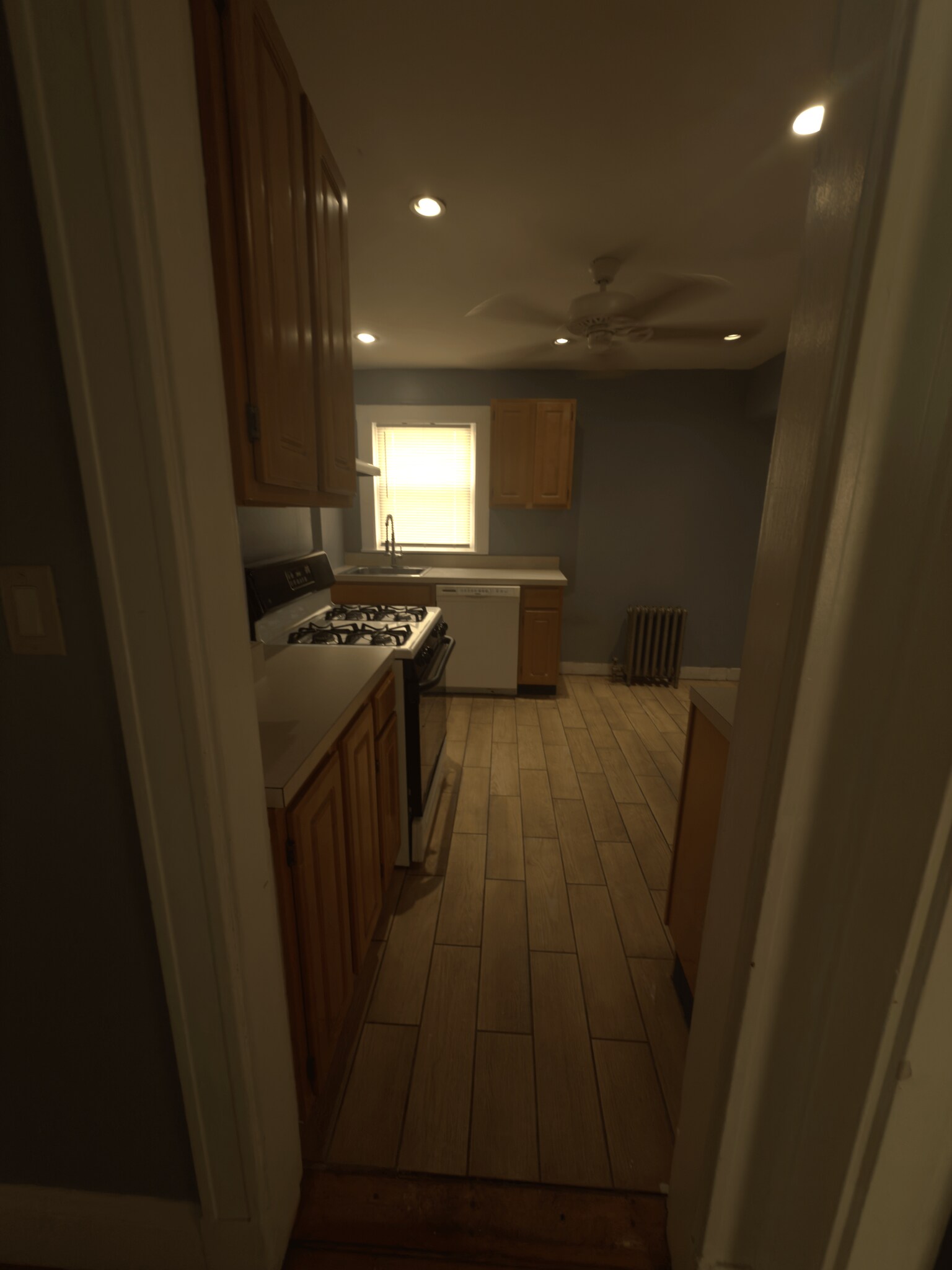 Kitchen - 40 Rockdale St