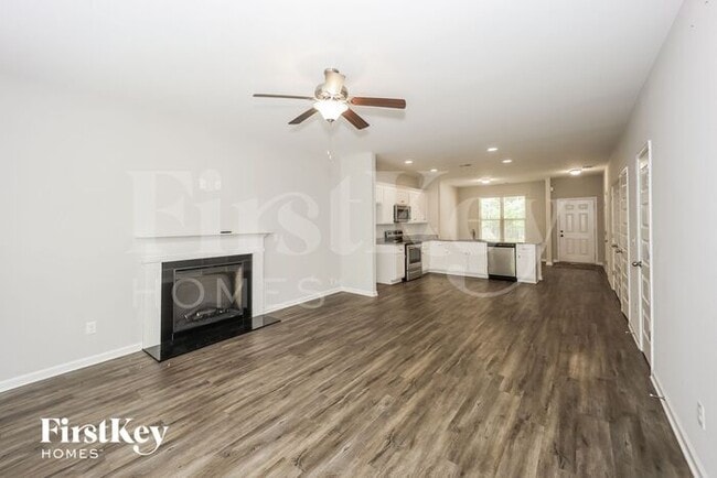 Building Photo - 209 Grove Pointe Dr