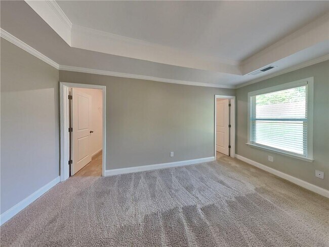 Building Photo - 511 Slyfox Ln