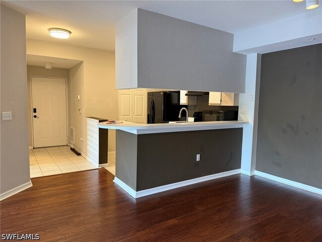 Building Photo - 6490 Aragon Way