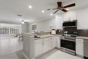 Building Photo - 5045 Pelican Dr