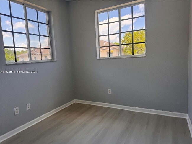 Building Photo - 1969 Freeport Dr