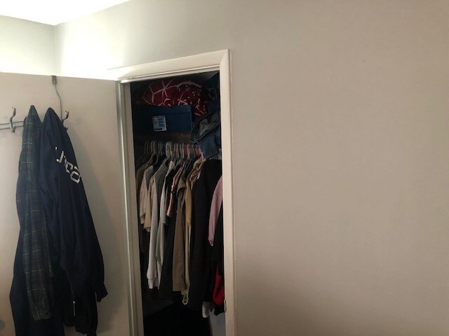 Main Bedroom - 18 Schuyler Ave