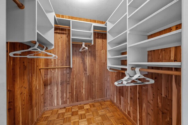 Building Photo - 9737 Benavente Pl