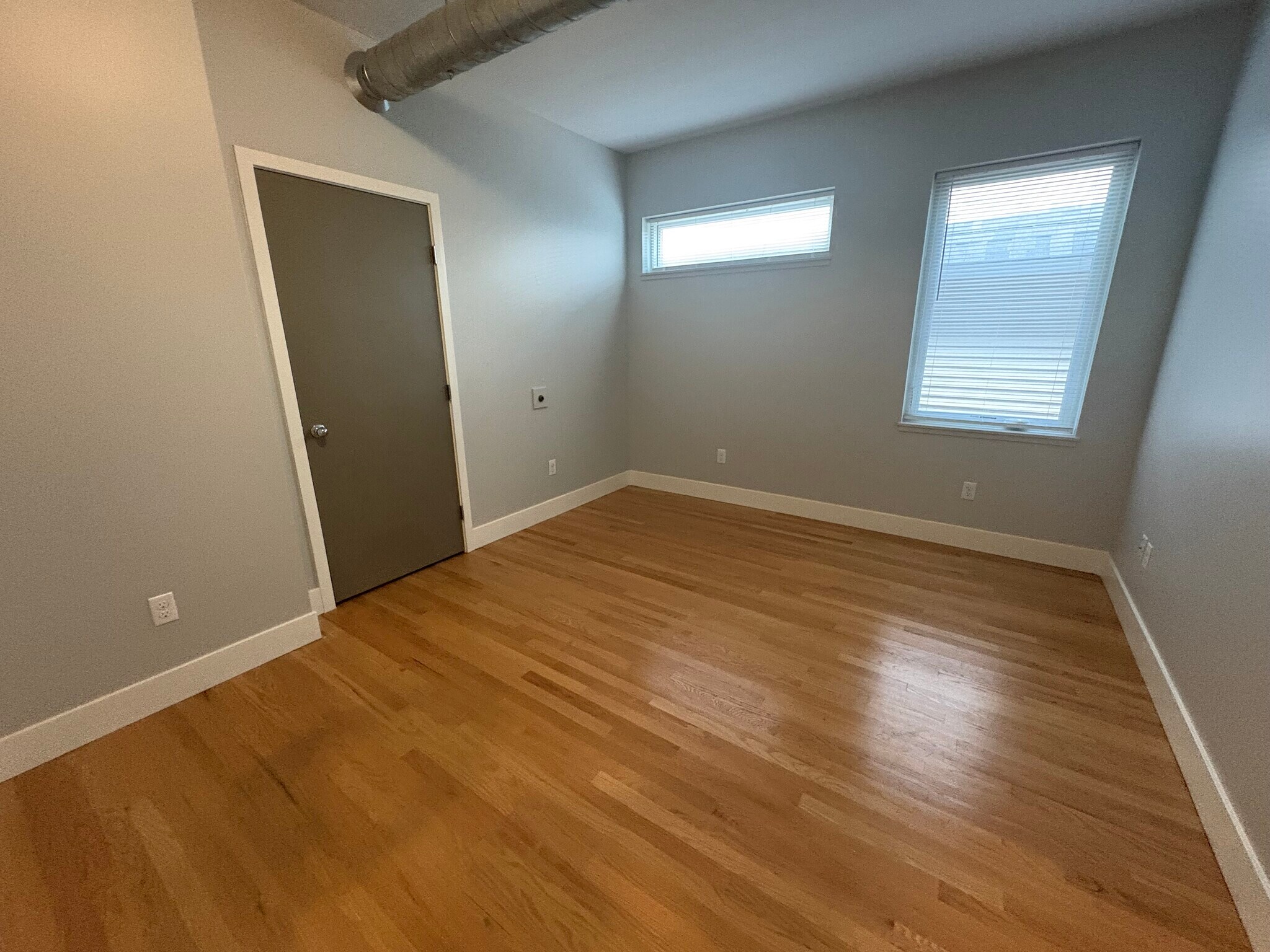 Building Photo - 457 4th St NW