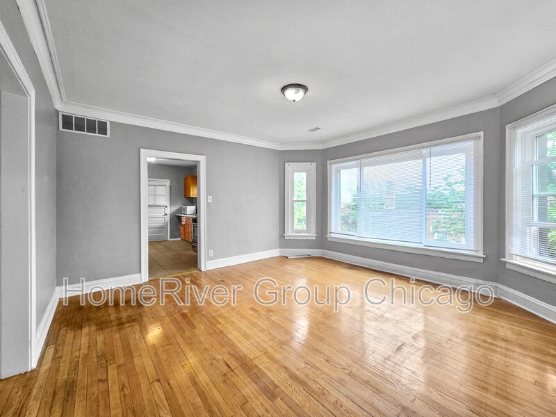 Building Photo - 8159 S Justine St